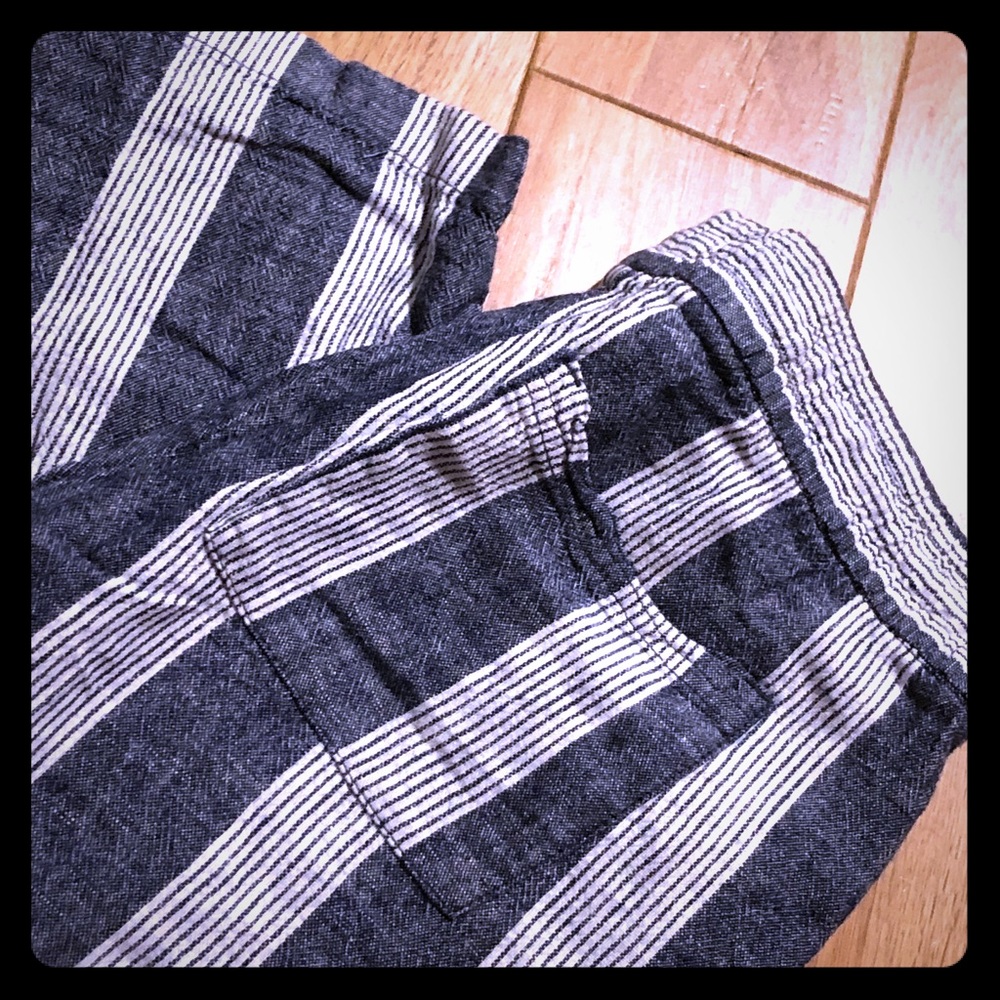 NWOT OLD NAVY WIDE-LEGGED DRAWSTRING PANTS!